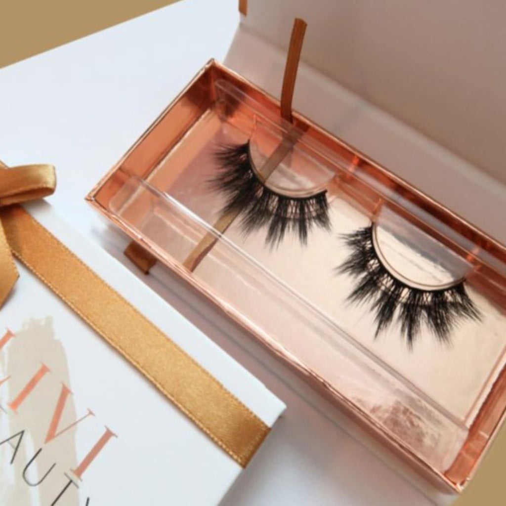 TREAT YOURSELF Mink Lashes LIVI BEAUTY