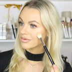 111 THE MULTITASKER BRUSH