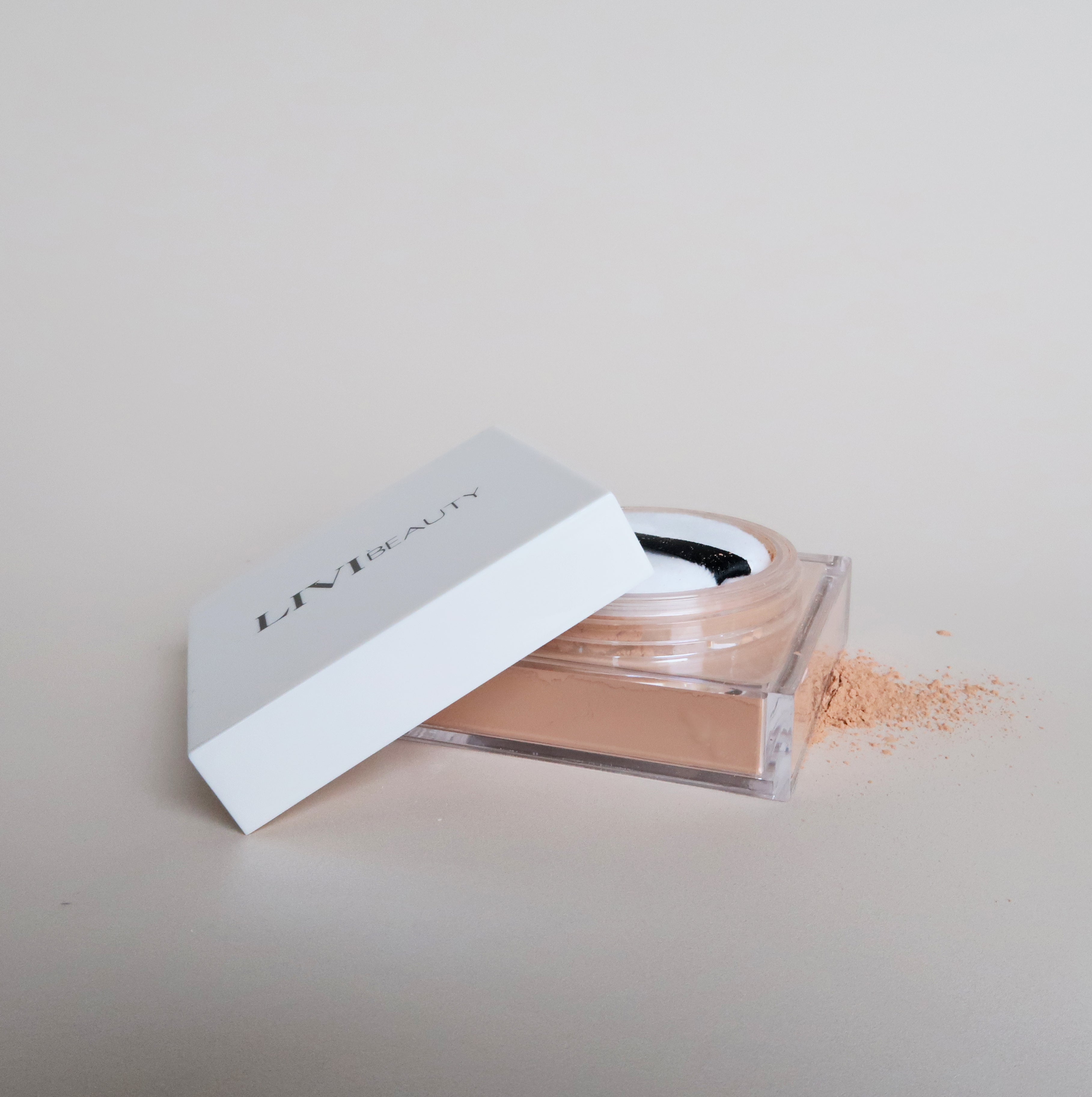 SET AND FORGET POWDER - LIVI BEAUTY