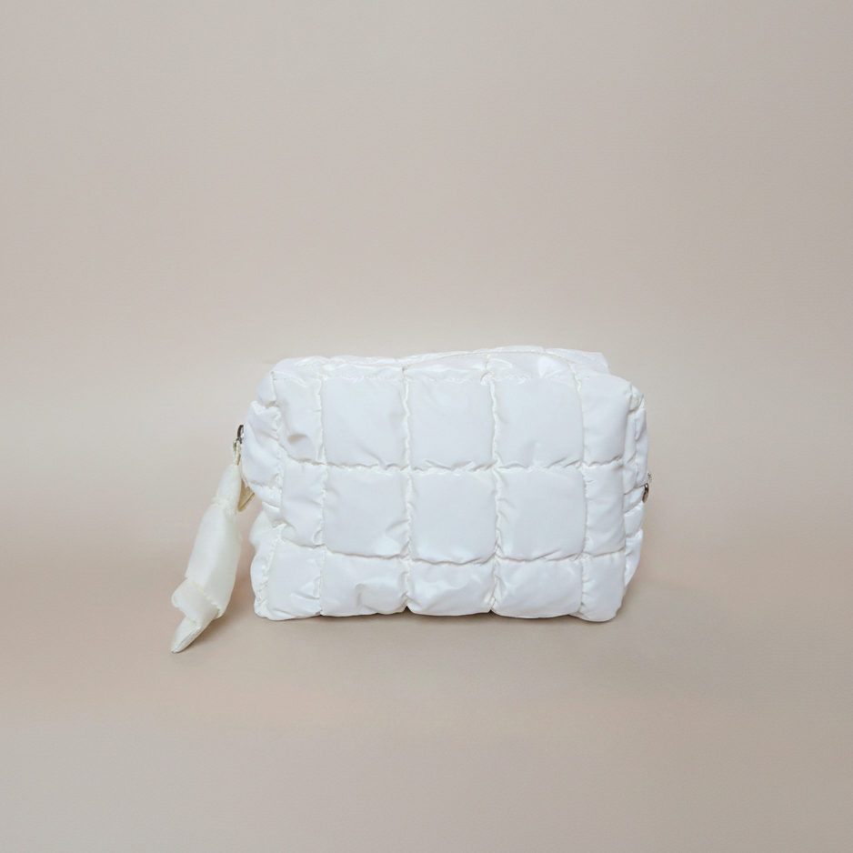 THE PUFF WHITE