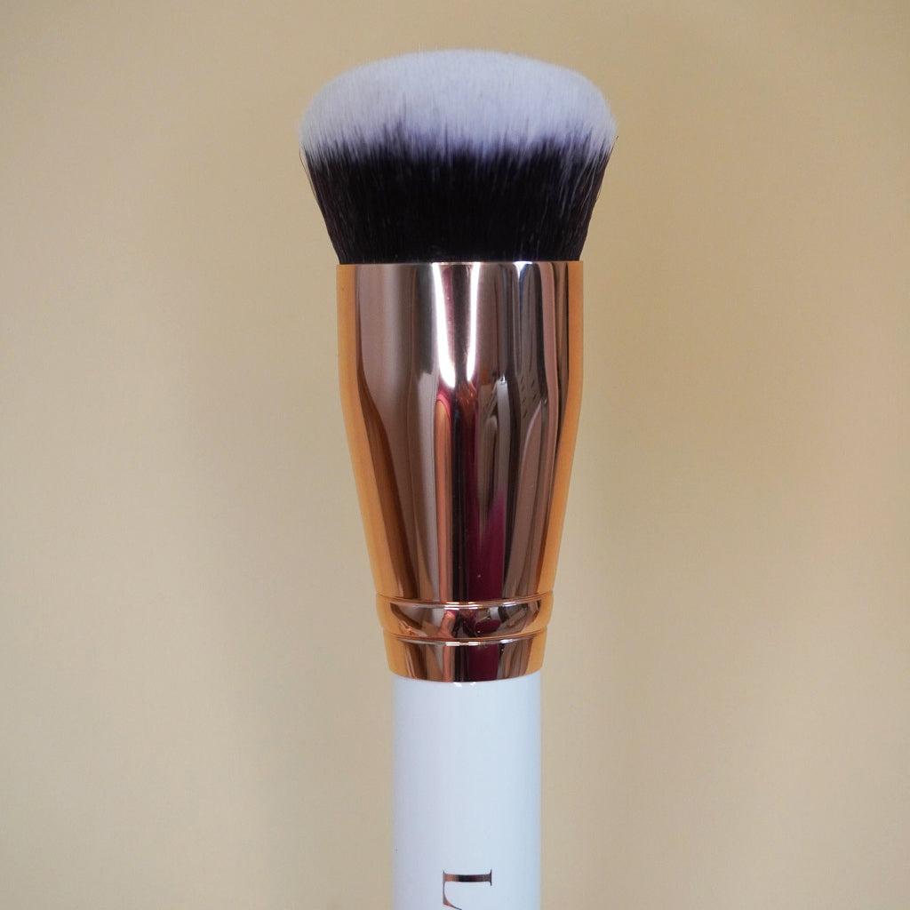 101 FOUNDATION BRUSH - LIVI BEAUTY
