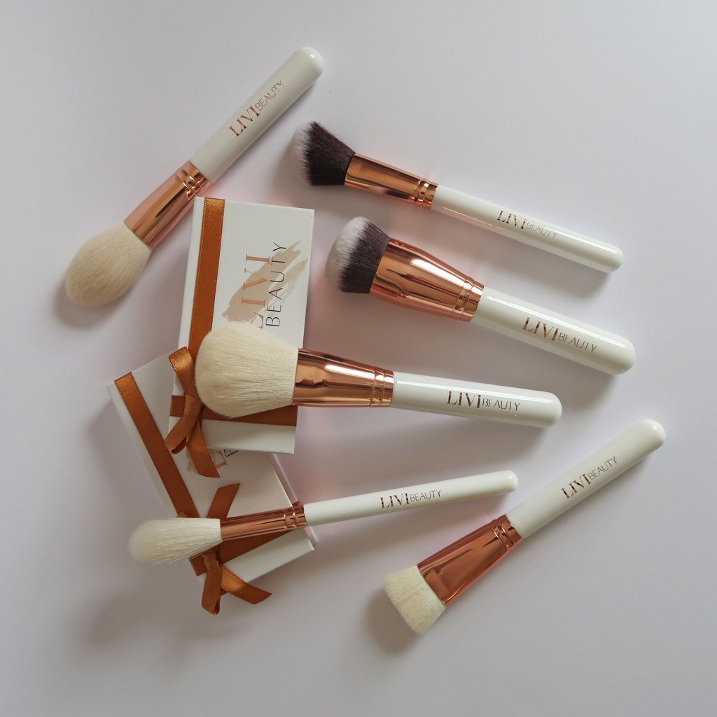ALL ABOUT THAT FACE BRUSH SET Makeup Brushes LIVI BEAUTY  sminkekoster