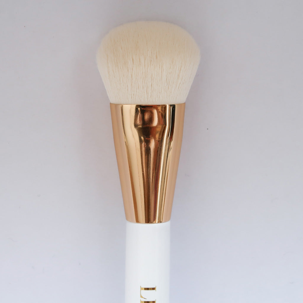 BRONZE ME UP BRUSH Makeup Brushes LIVI BEAUTY 