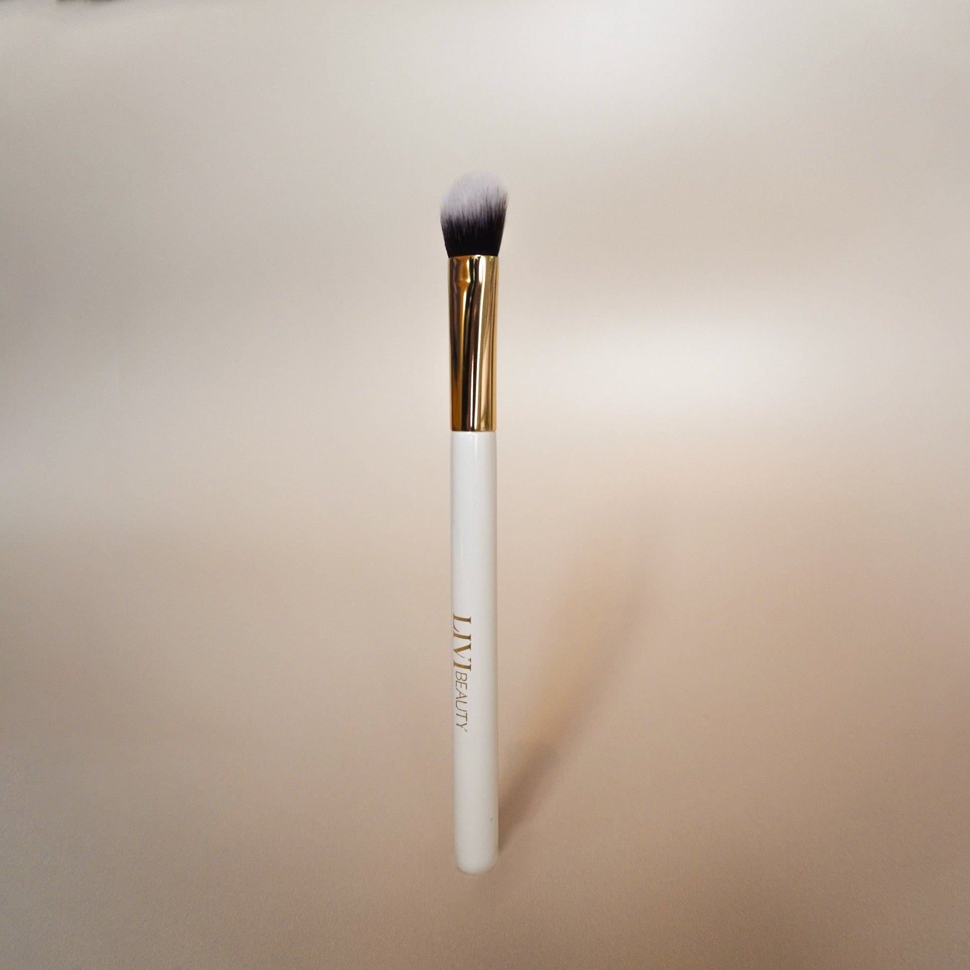 CONCEAL IT BRUSH Makeup Brushes LIVI BEAUTY 