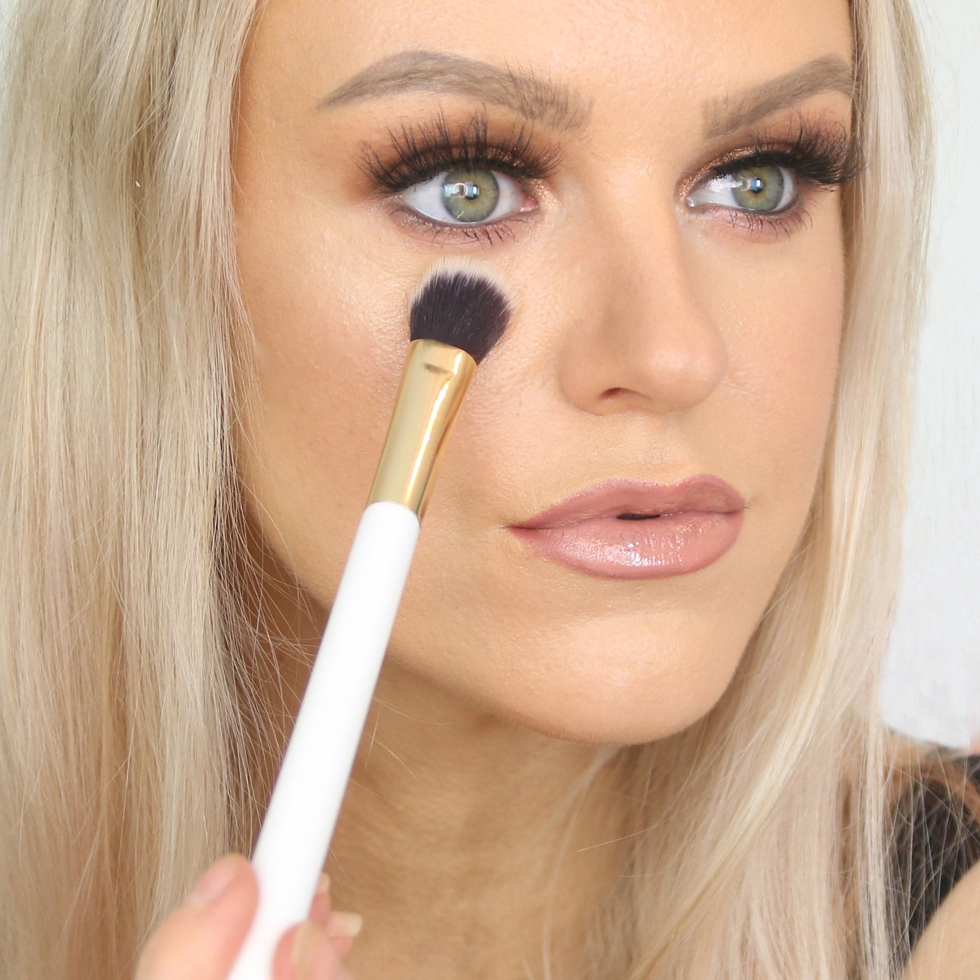 CONCEAL IT BRUSH Makeup Brushes LIVI BEAUTY 