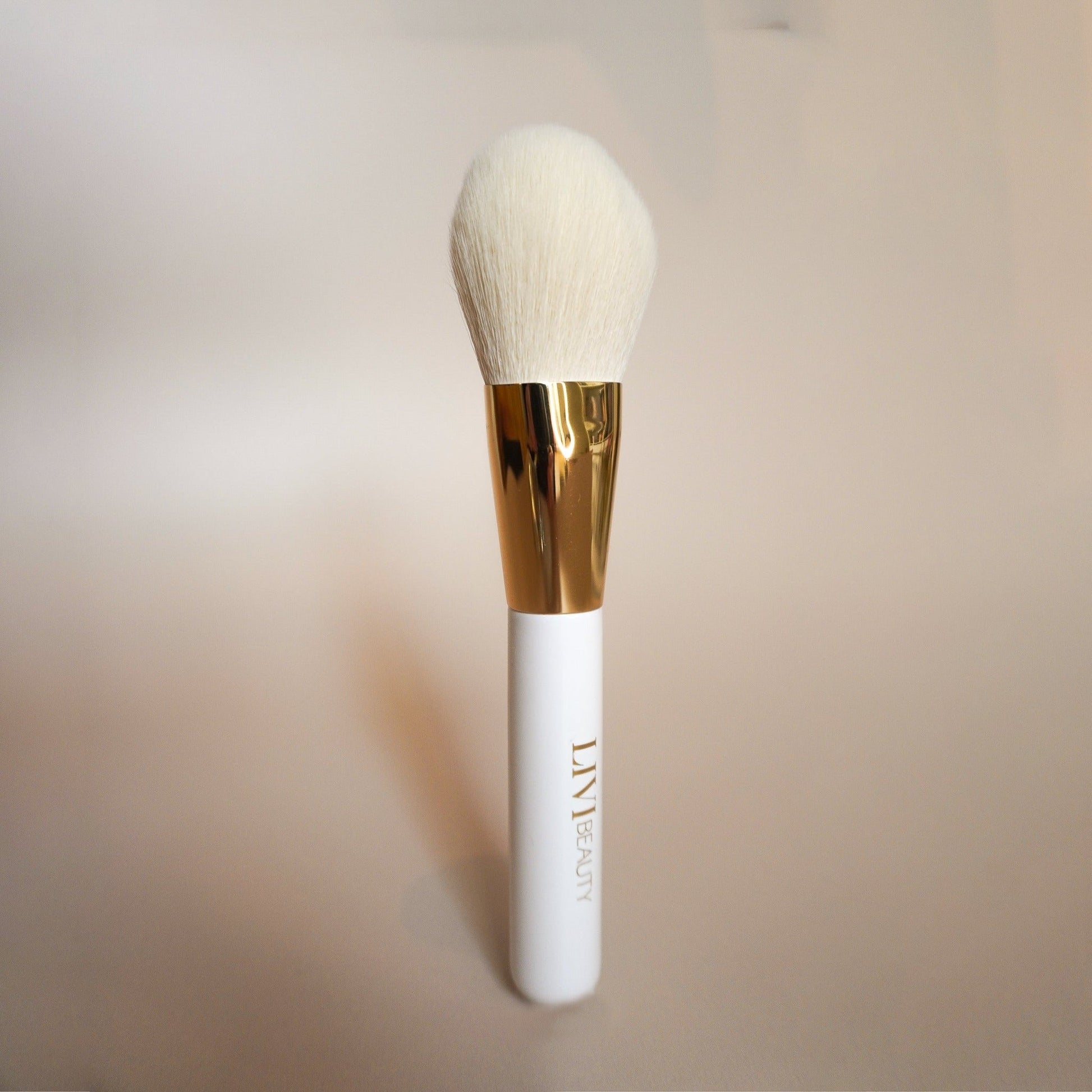 FLAT POWDER BRUSH Makeup Brushes LIVI BEAUTY 