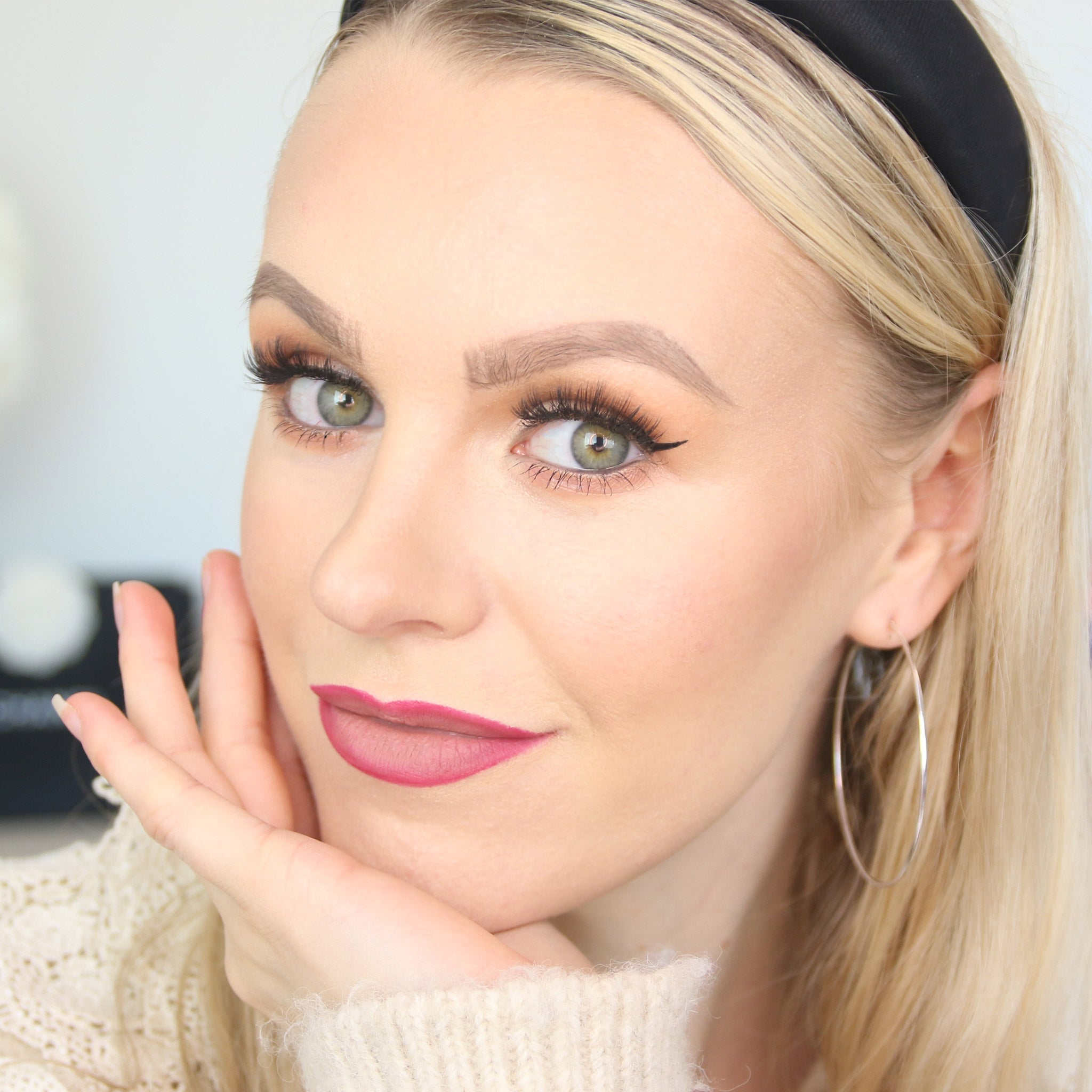 HOUSE WIFE Mink Lashes LIVI BEAUTY 