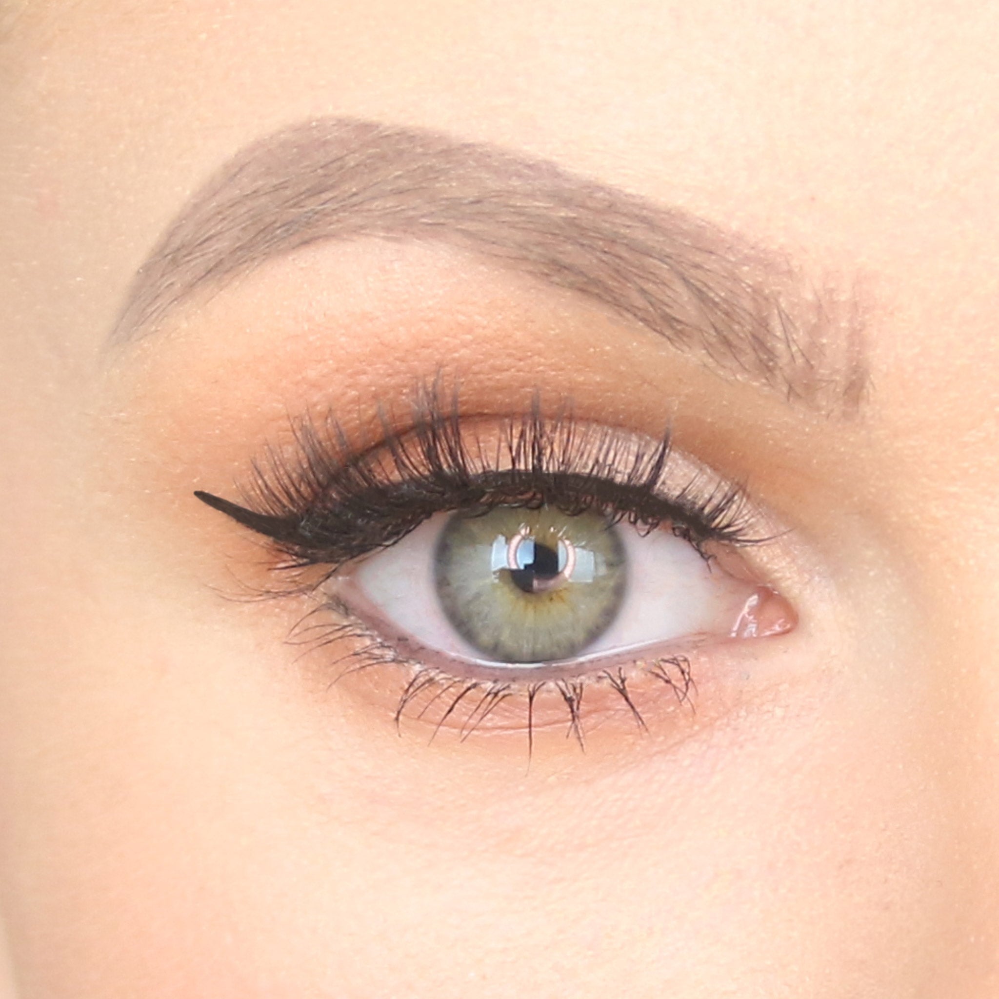 HOUSE WIFE Mink Lashes LIVI BEAUTY 