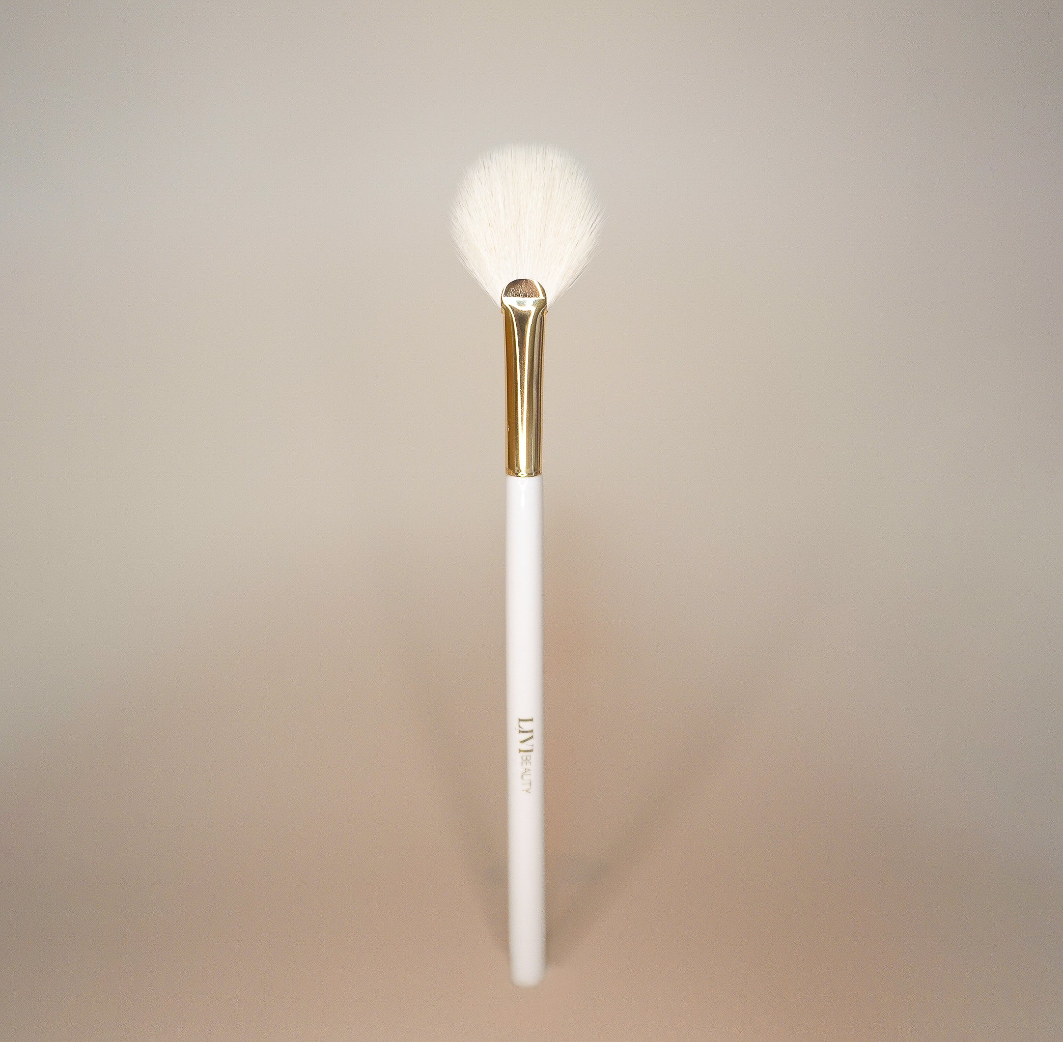 MAKE ME GLOW BRUSH Makeup Brushes LIVI BEAUTY 
